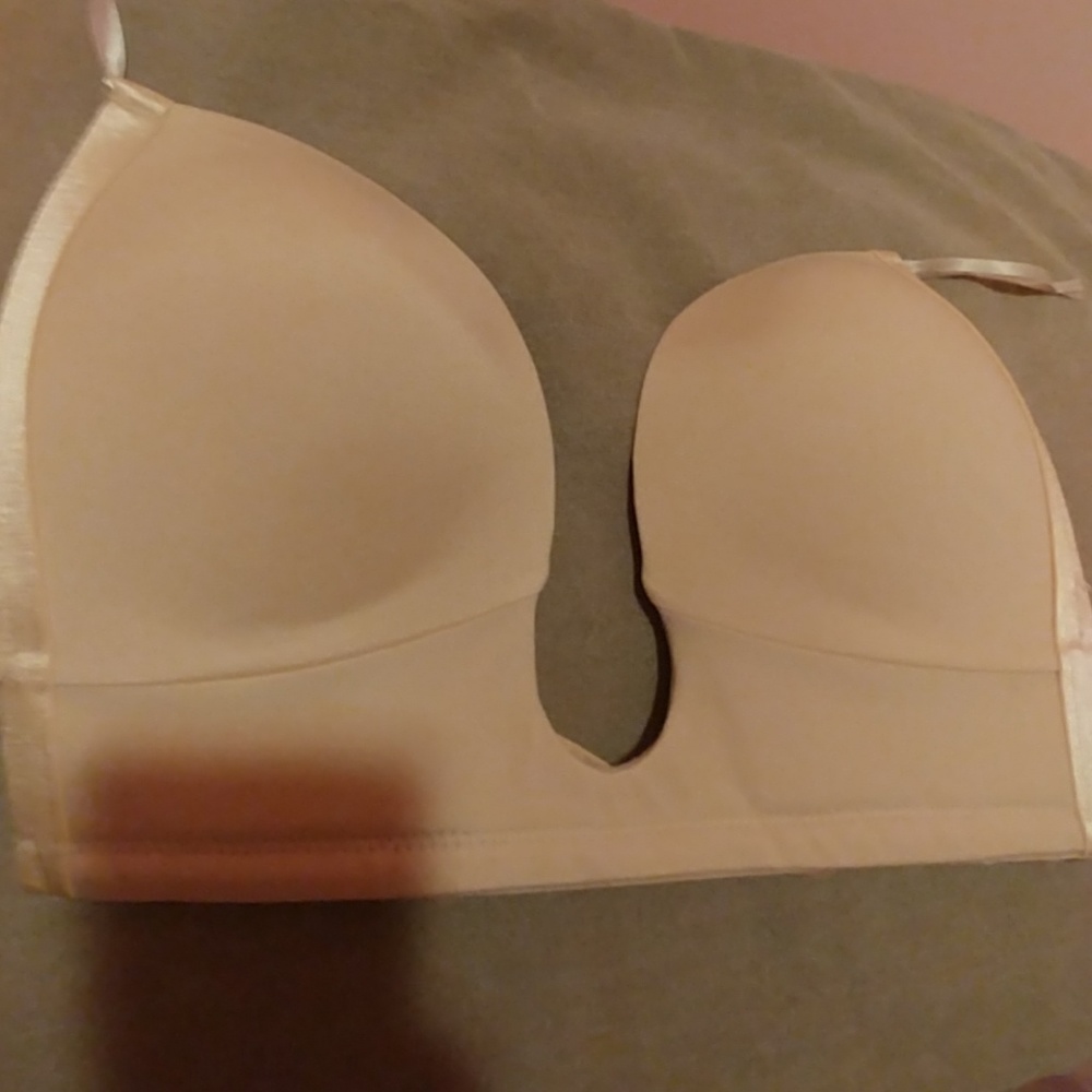 Nude plunge bra